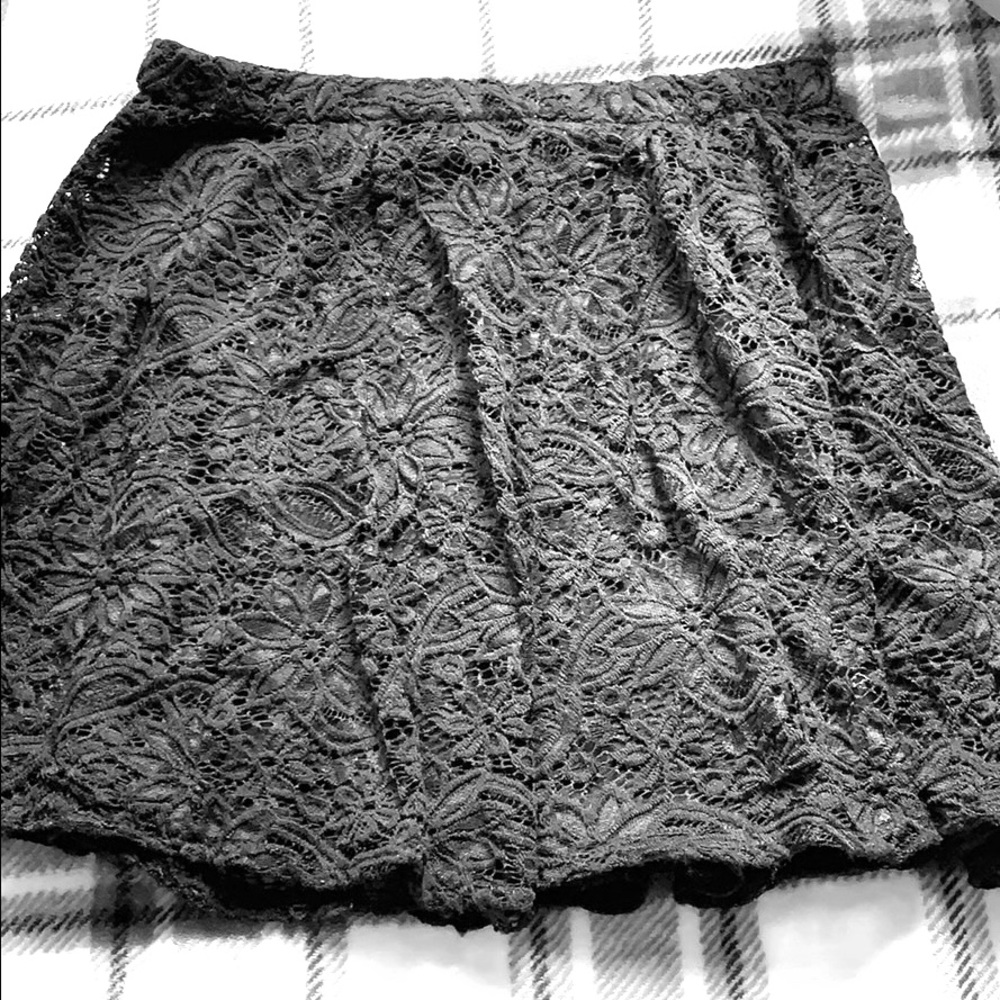 Black skirt with floral lace
